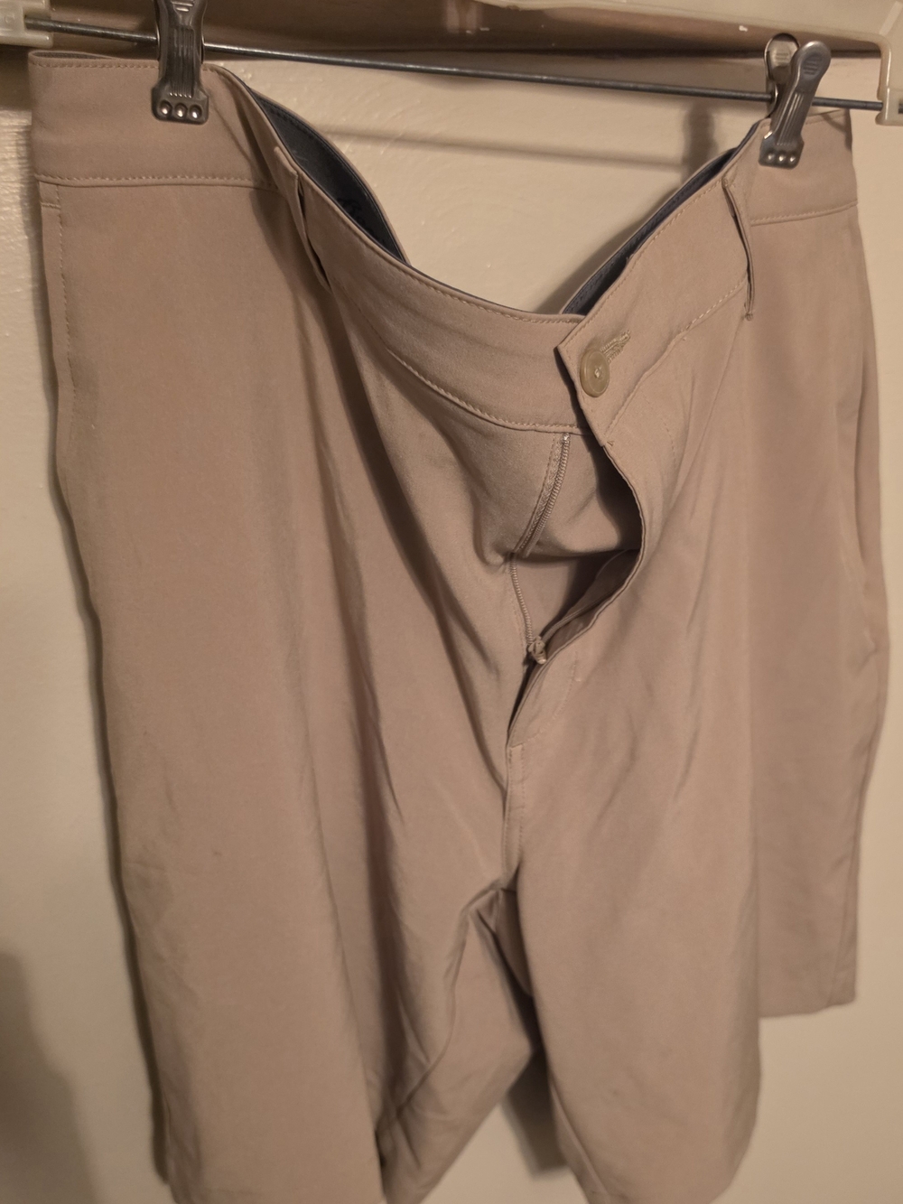 Ben Hogan Performance Men's Beige Stretch Flat Front Golf Shorts 38